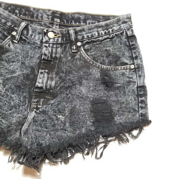 Wrangler Distressed Acid Wash Frayed Jean Shorts - Picture 5 of 8